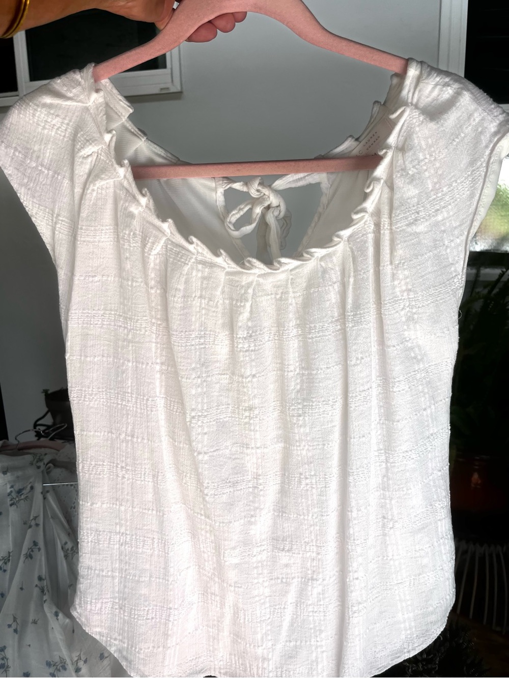 Lauren Conrad Lightweight White Tie-Back Women’s Top Medium